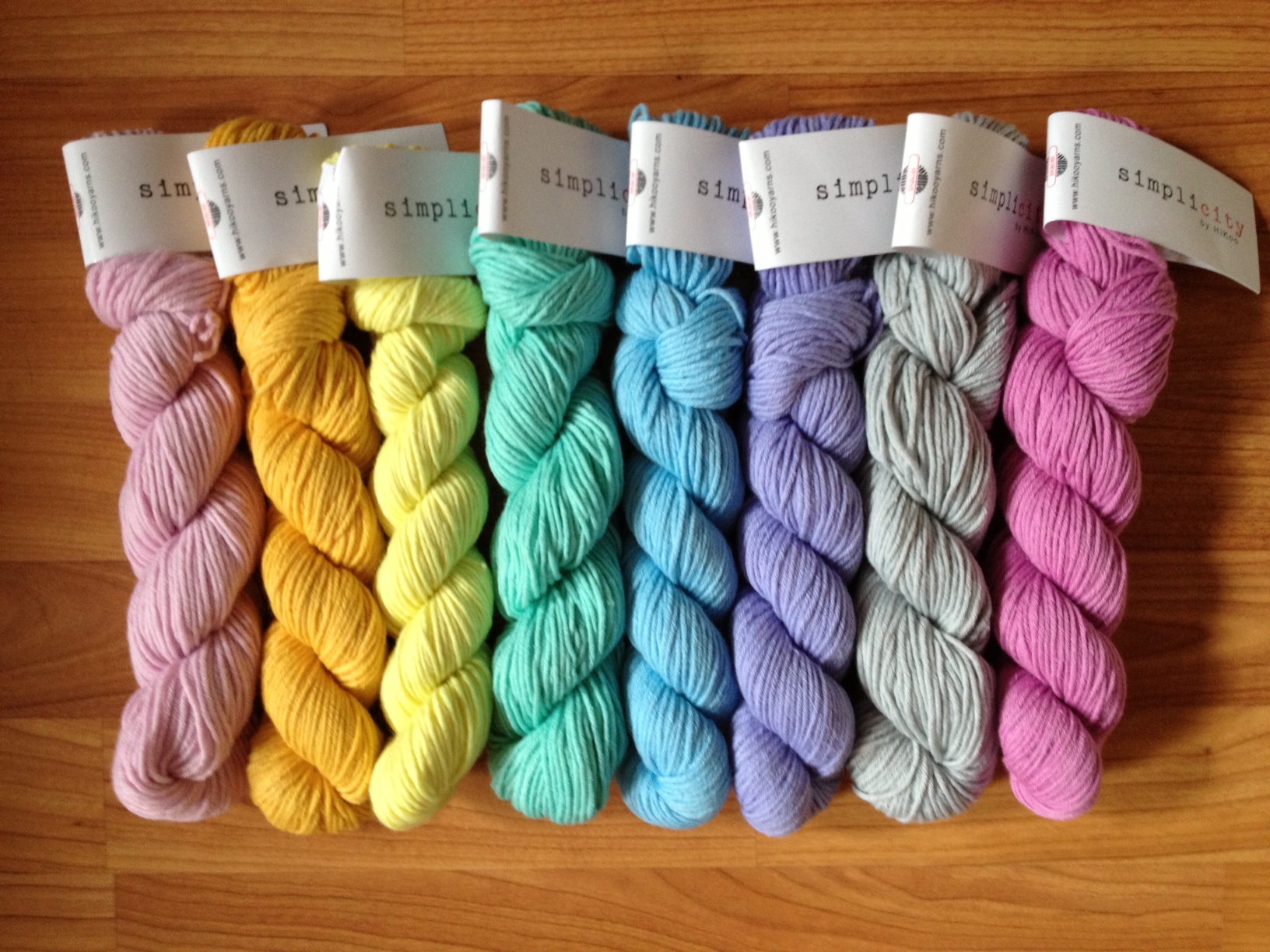 hikoo simplicity rainbow of yarn